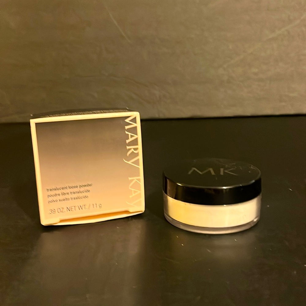 New • Mary Kay Translucent Powder